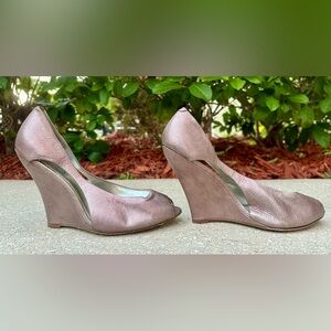 Vintage Y2K Jessica Simpson Metallic Mauve Cutout Wedges – Size 10 (Rare)